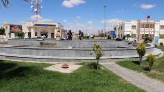 بالصور: أشغال صيانة نافورة شارع محمد 6