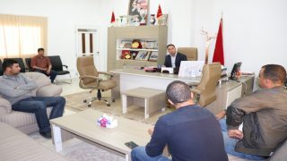 بالصور: رئيس جماعة جرسيف يعقد اجتماعا هاما مع المقاولين ويدعوهم لحسن تنفيذ الأشغال