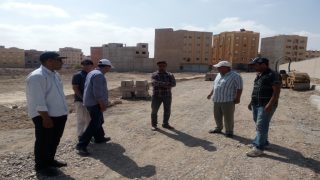 مراقبة أشغال الطريق الجديدة في محيط إعدادية ابن رشد