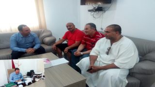 رئيس الجماعة يستقبل فريق أفريكا سبور الجديد لكرة القدم