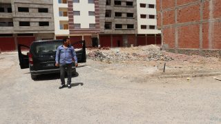 بالصور: تنظيف شامل لحي البطمة