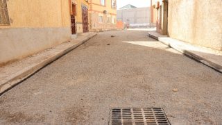 بالصور: تهيئة طريق مسجد الرحمة و إصلاح الواد الحار و الرصيف