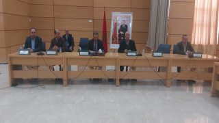 توزيع الشيكات الخاصة بالمشاريع المدرة للدخل لفائدة الأشخاص في وضعية إعاقة