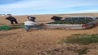 اتلاف زيوت مجهولة المصدر بجرسيف